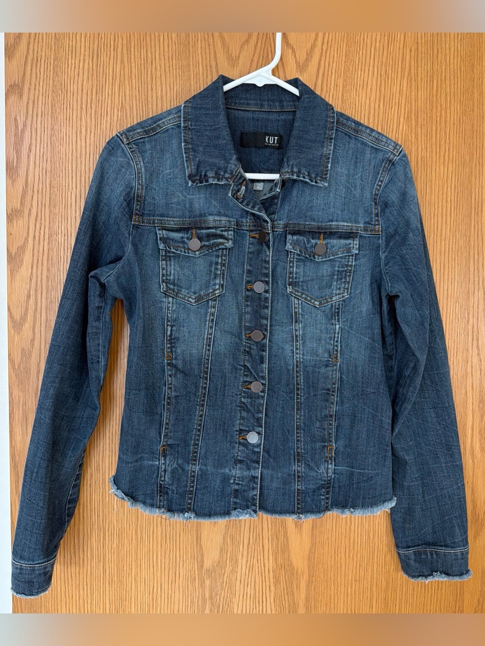 KUT from the Kloth Women’s M Dark Blue Collared Trucker Denim Jacket Long Sleeve